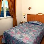 Отель Gialletti 3*
