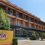 ジアレッティ 3*