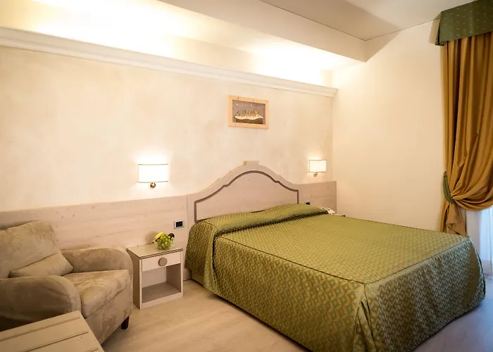 فندق Gialletti 3*